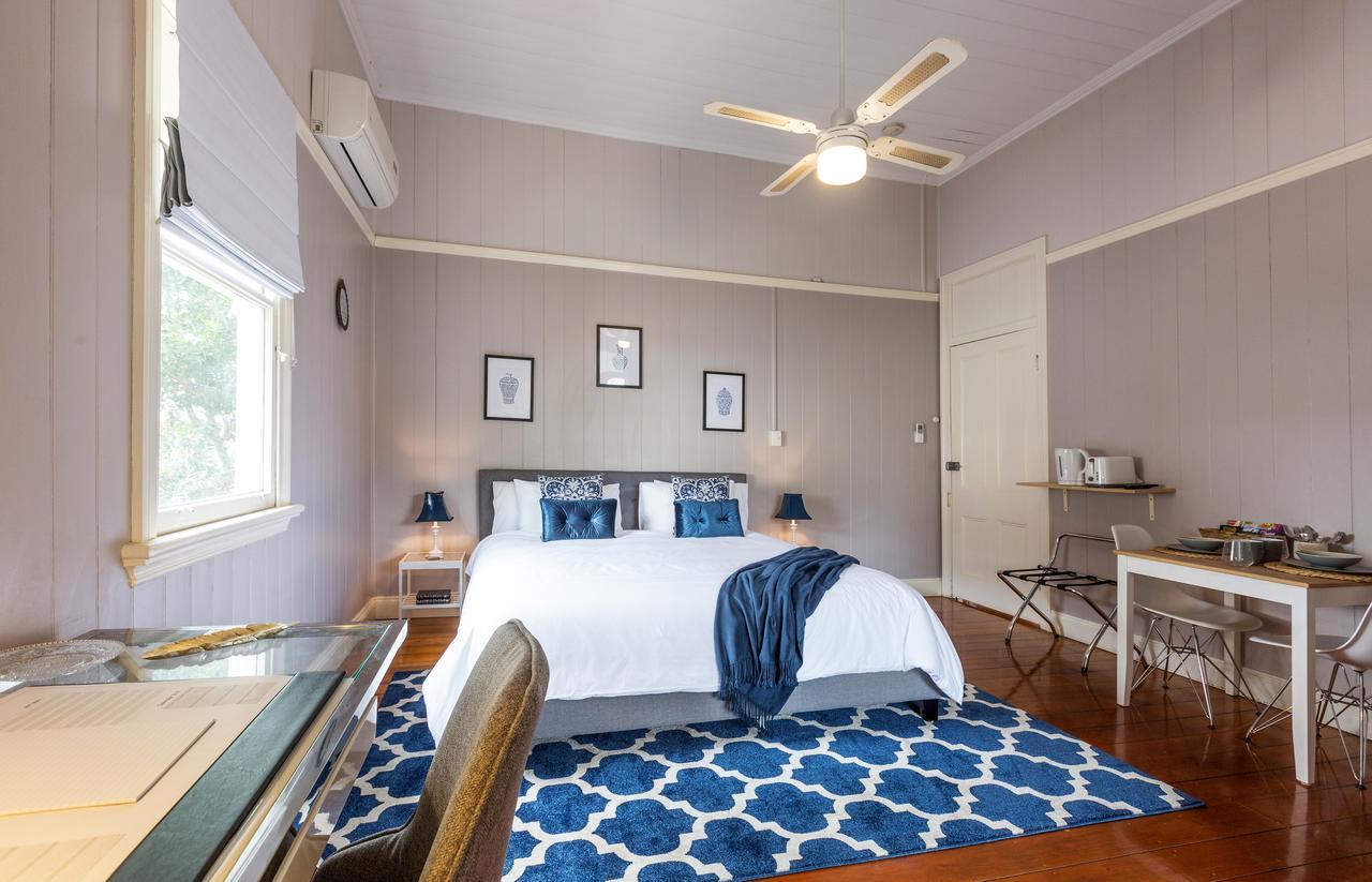 99 Kirkland Bed & Breakfast Brisbane Exterior photo